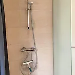 4 Star In * ברובסט