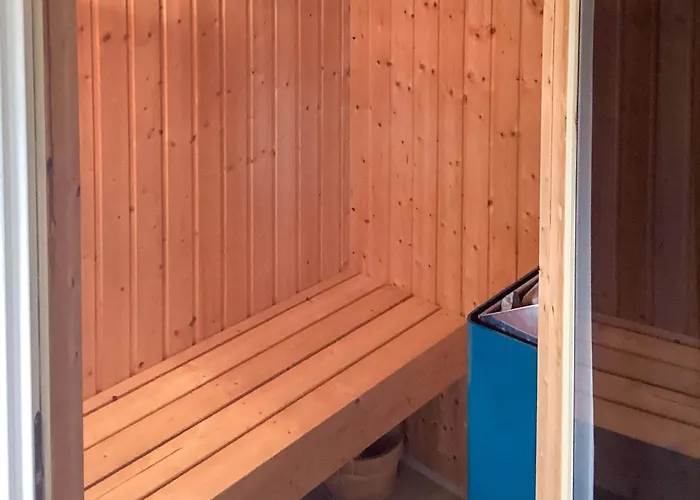 4 Star In Holiday home *